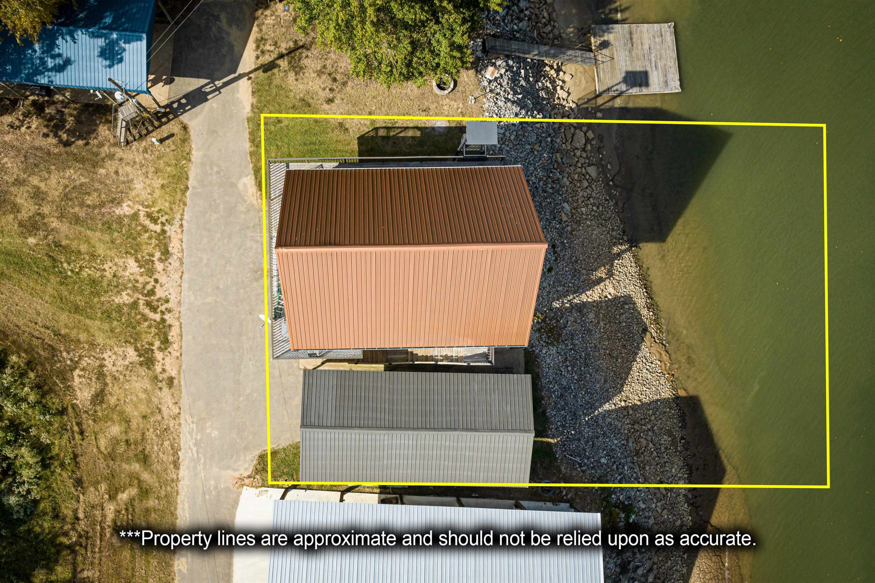 466 Lagoon Lane Decaturville, TN 38329 - Photo 14 of 34 Photo 14