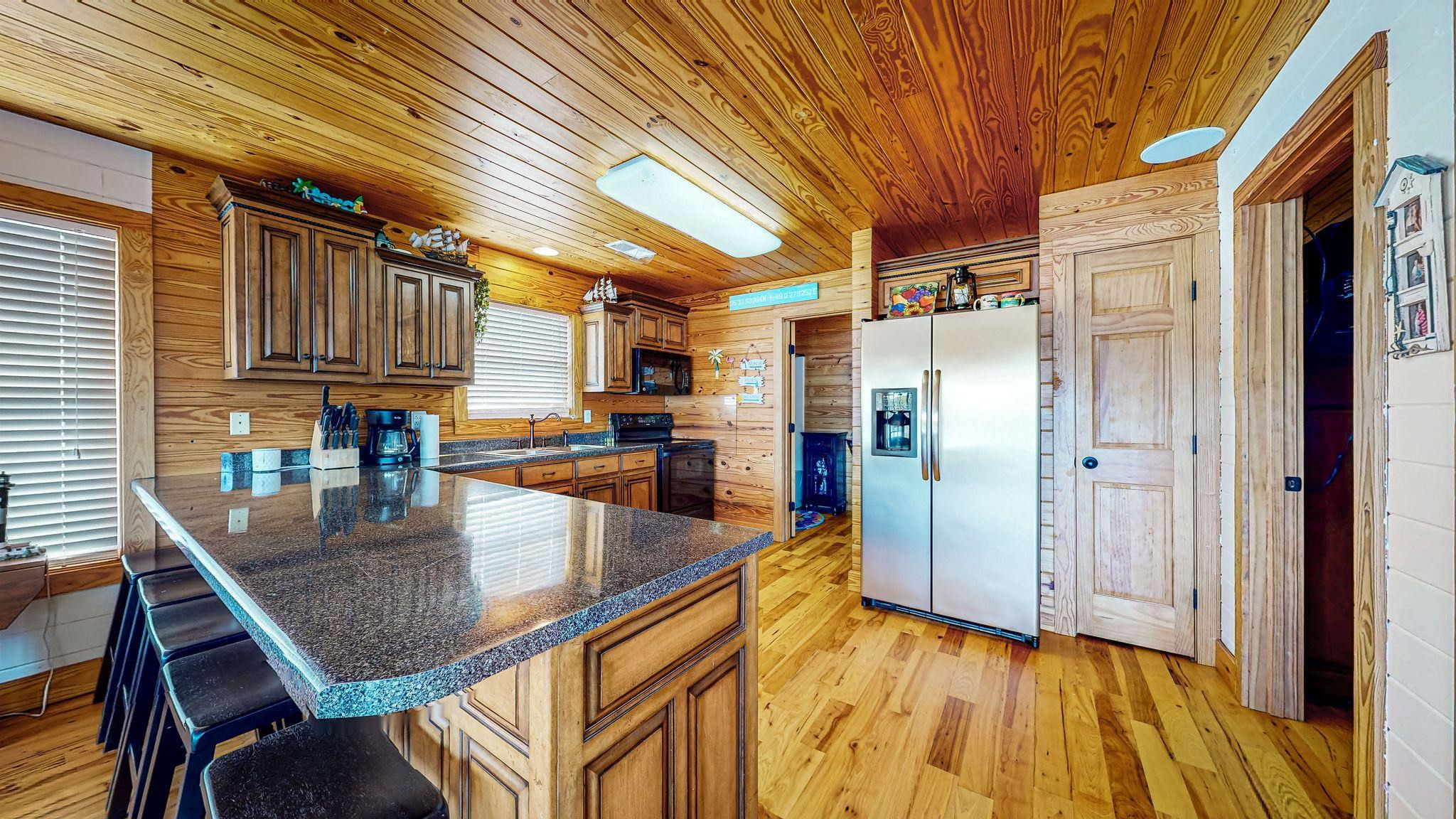 466 Lagoon Lane Decaturville, TN 38329 - Photo 21 of 34 Photo 21