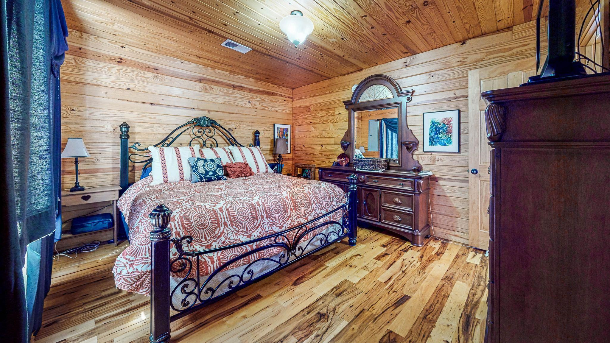 466 Lagoon Lane Decaturville, TN 38329 - Photo 27 of 34 Photo 27