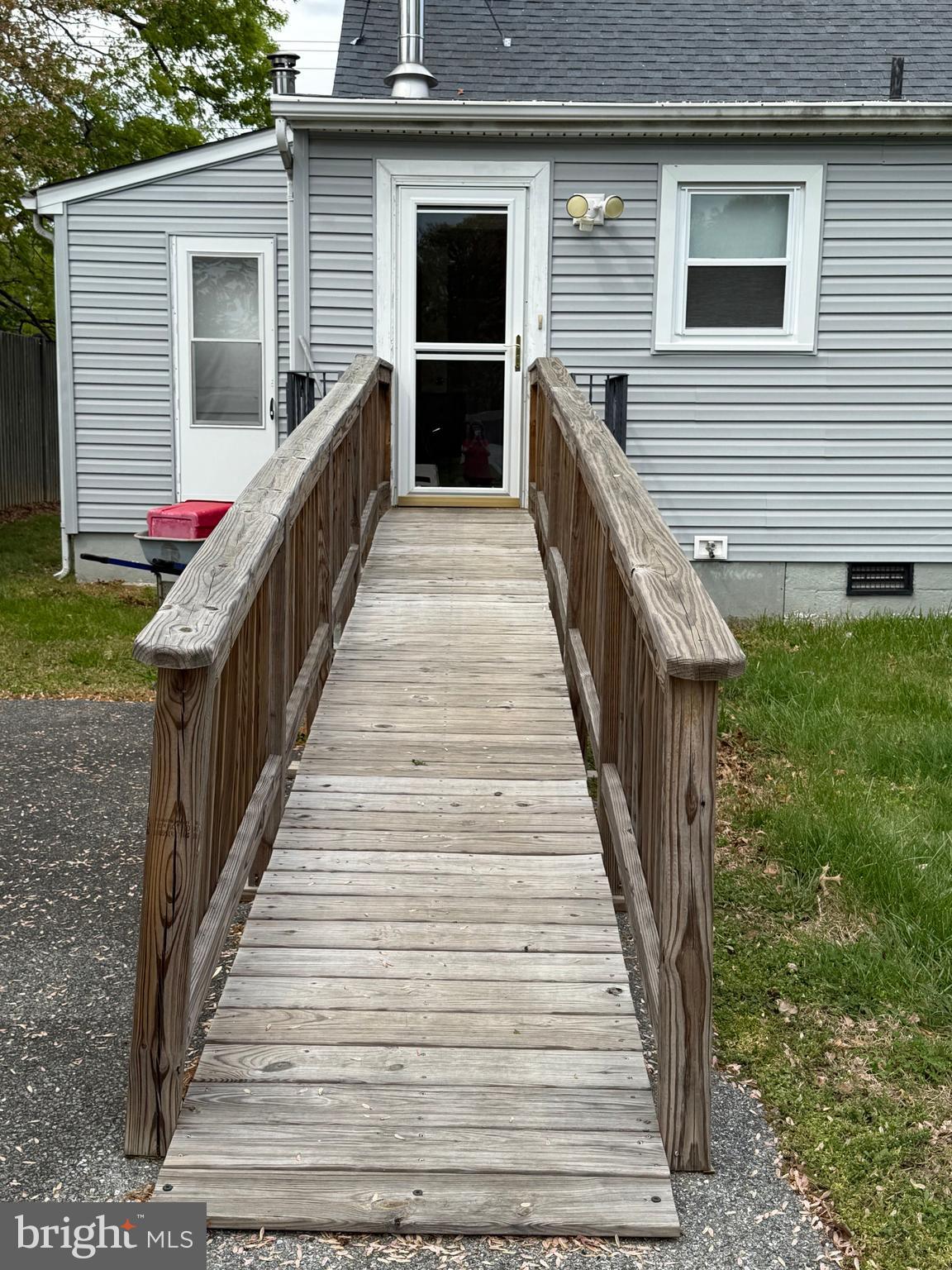 10475 Berry Road Waldorf, MD 20603 - Photo 5 of 23