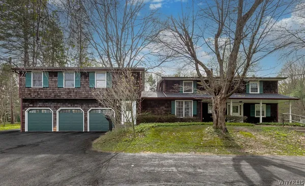 $679,900 | 4585 South Buffalo Street, Orchard Park, NY 14127