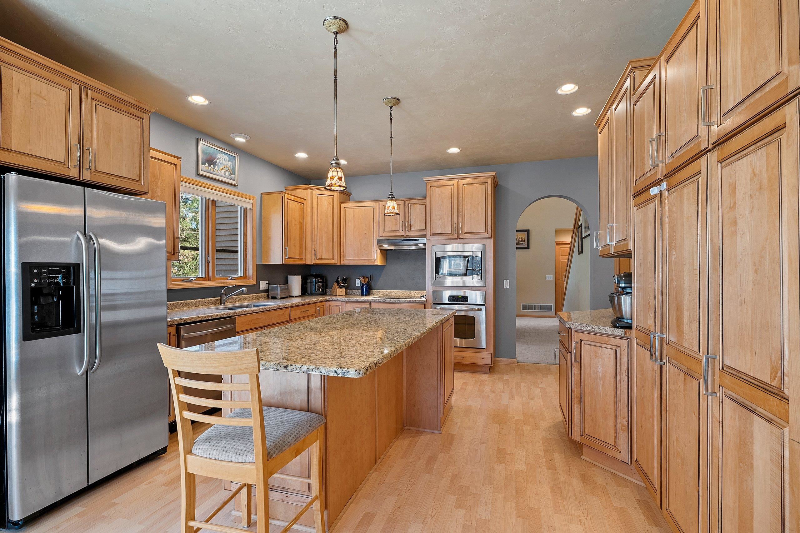 410 Hemlock Street Peshtigo, WI 54157 - Photo 17 of 80