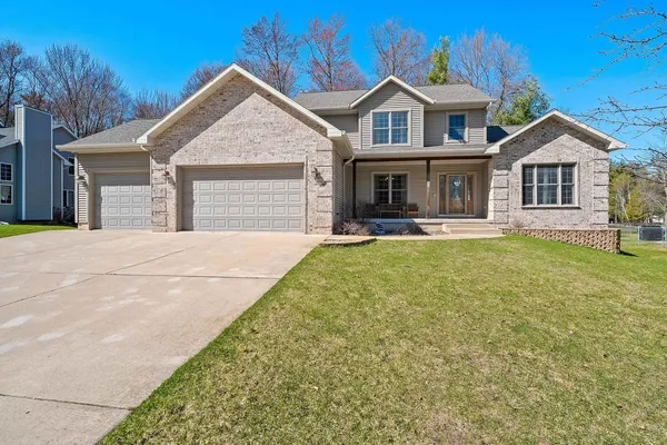 $480,000 | 410 Hemlock Street, Peshtigo, WI 54157