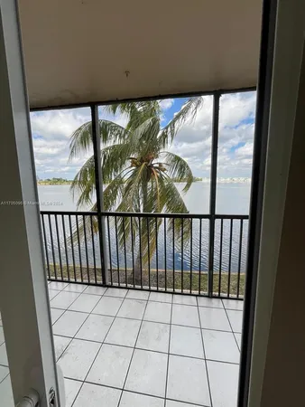 $190,000 | 1075 Northeast Miami Gardens Drive, Unit 205, Miami, FL 33179