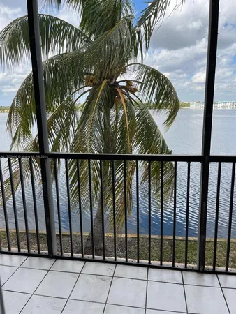 $190,000 | 1075 Northeast Miami Gardens Drive, Unit 205, Miami, FL 33179