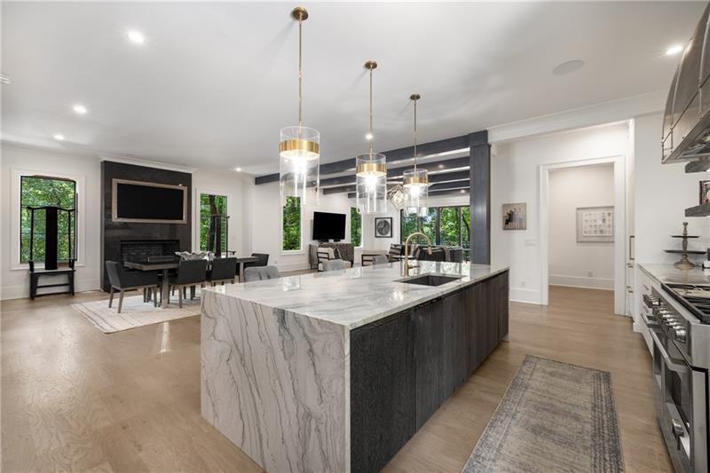 306 Pinecrest Road Northeast Atlanta, GA 30342 - Photo 19 of 74