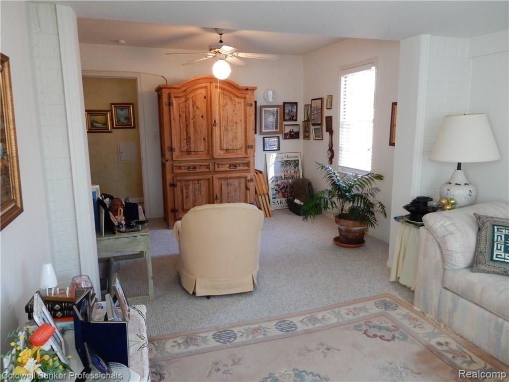 200 Ridgemont Road Grosse Pointe, MI 48236 - Photo 16 of 23 16.JPG