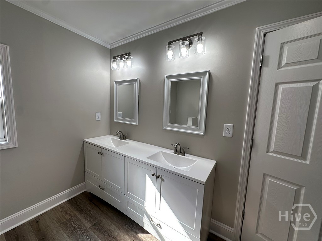 1104 Farm Road Colbert, GA 30628 - Photo 15 of 39 Primary Bathroom