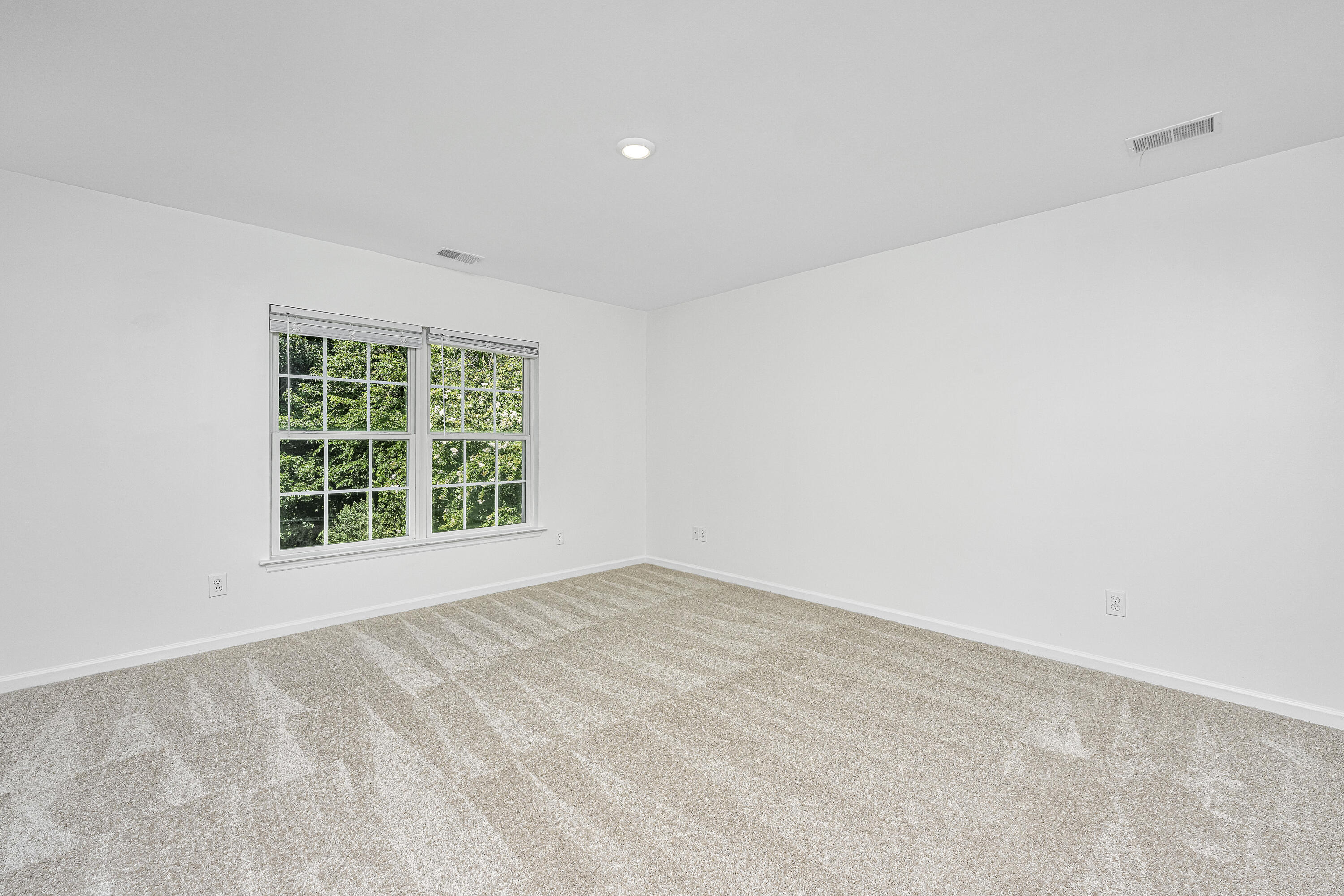 142 Avalon Road Summerville, SC 29483 - Photo 21 of 31 142Avalon027