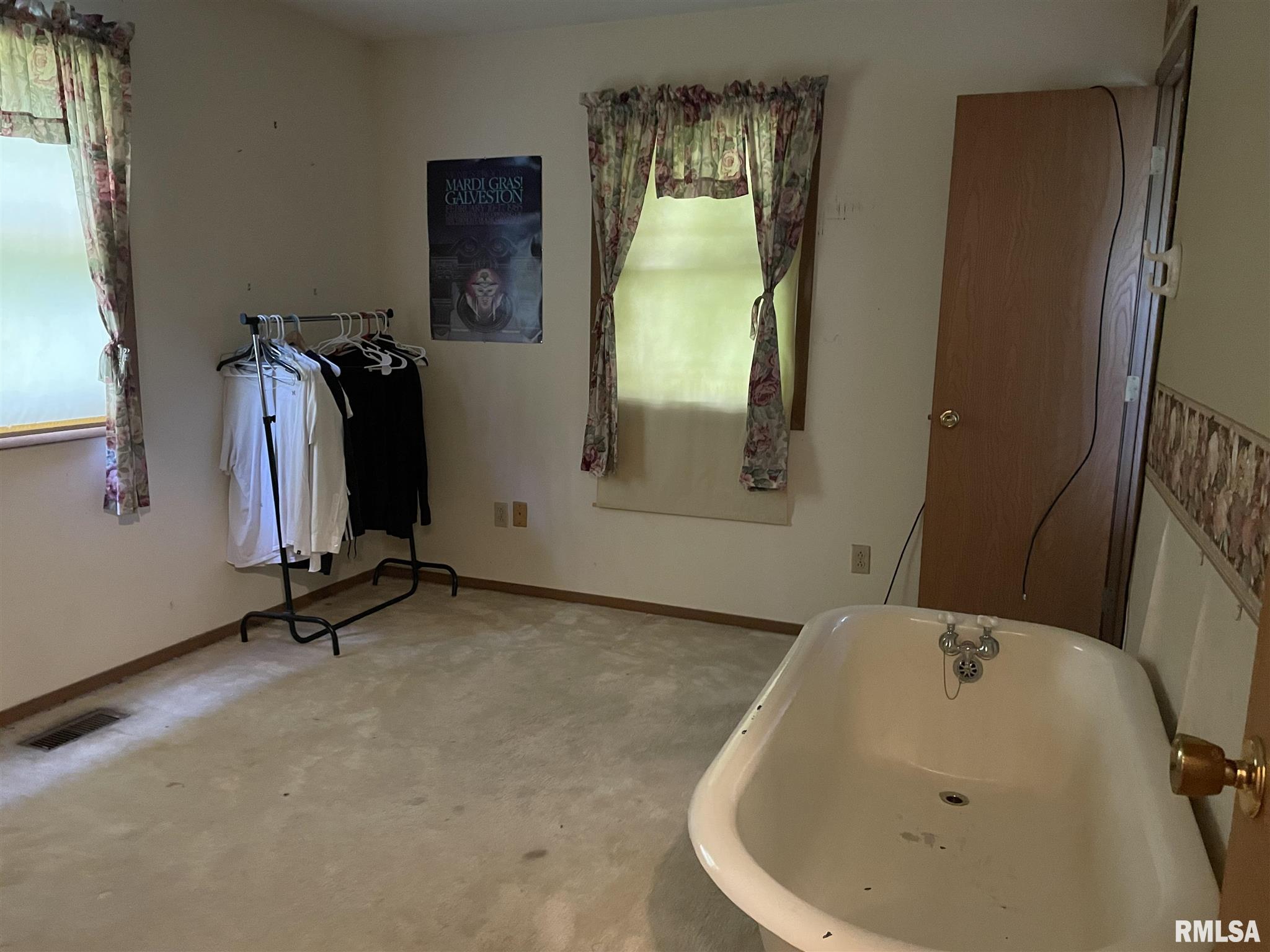 401 North 8th Street Elkville, IL 62932 - Photo 15 of 16