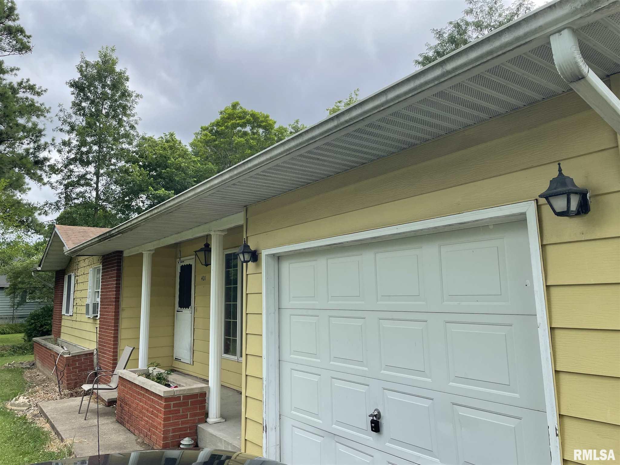 401 North 8th Street Elkville, IL 62932 - Photo 6 of 16