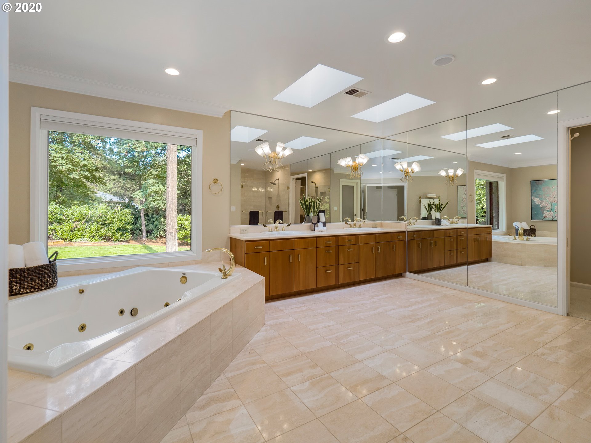 12188 South Tryon Hill Road Portland, OR 97219 - Photo 22 of 32 Gallery Image 22