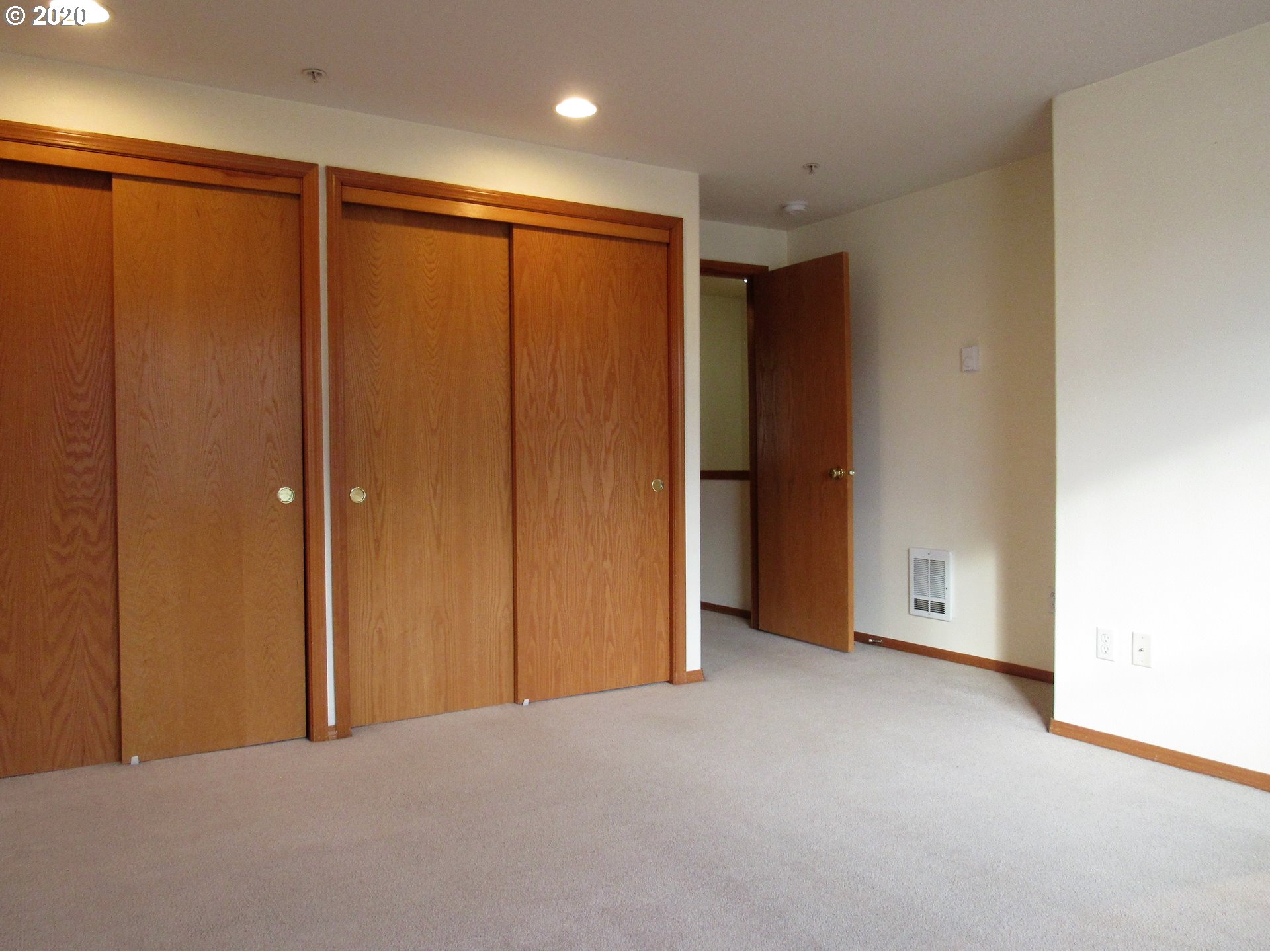 1244 Southwest 160th Avenue, Unit 101 Beaverton, OR 97006 - Photo 15 of 24 a view of an empty room