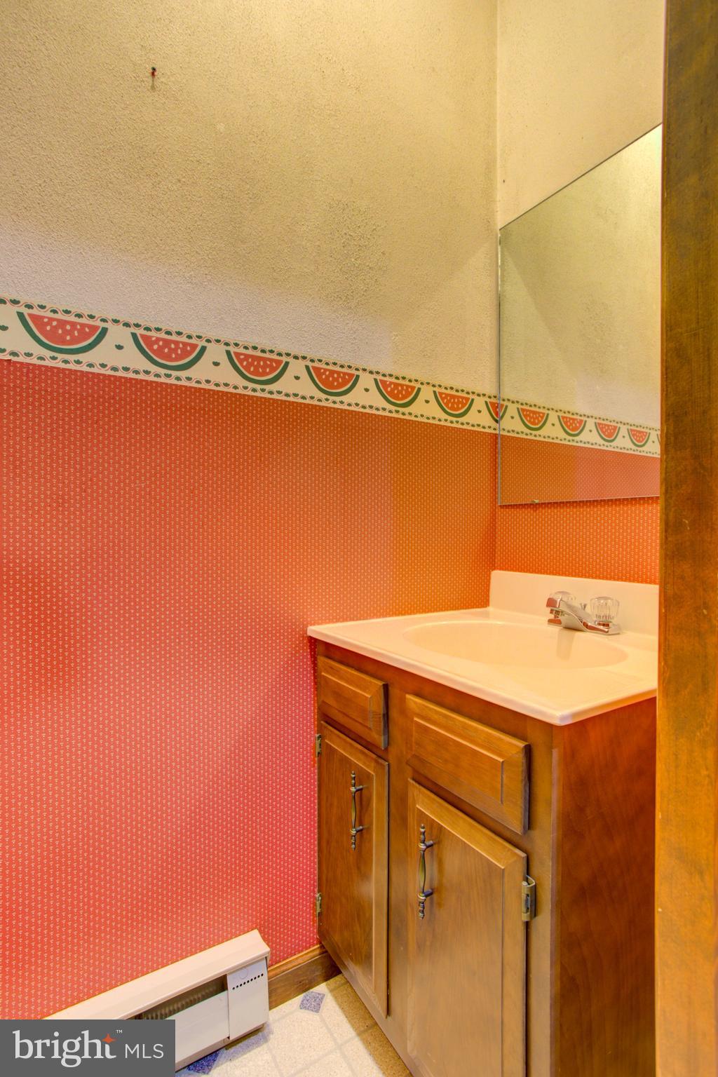 304 Cardinal Road Lititz, PA 17543 - Photo 14 of 43
