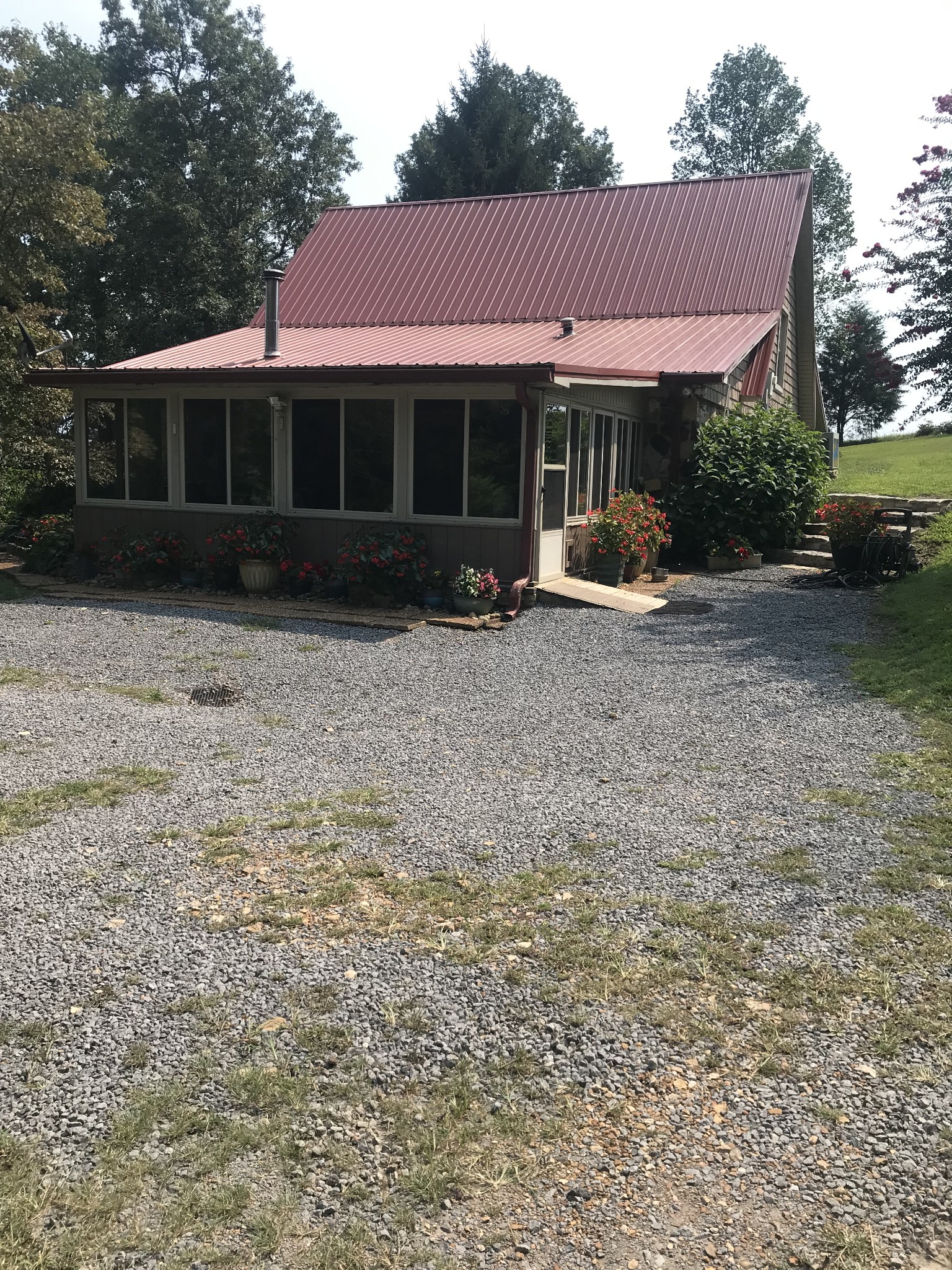 241 Providence Road Bethpage, TN 37022 - Photo 4 of 21 Gallery Image 4