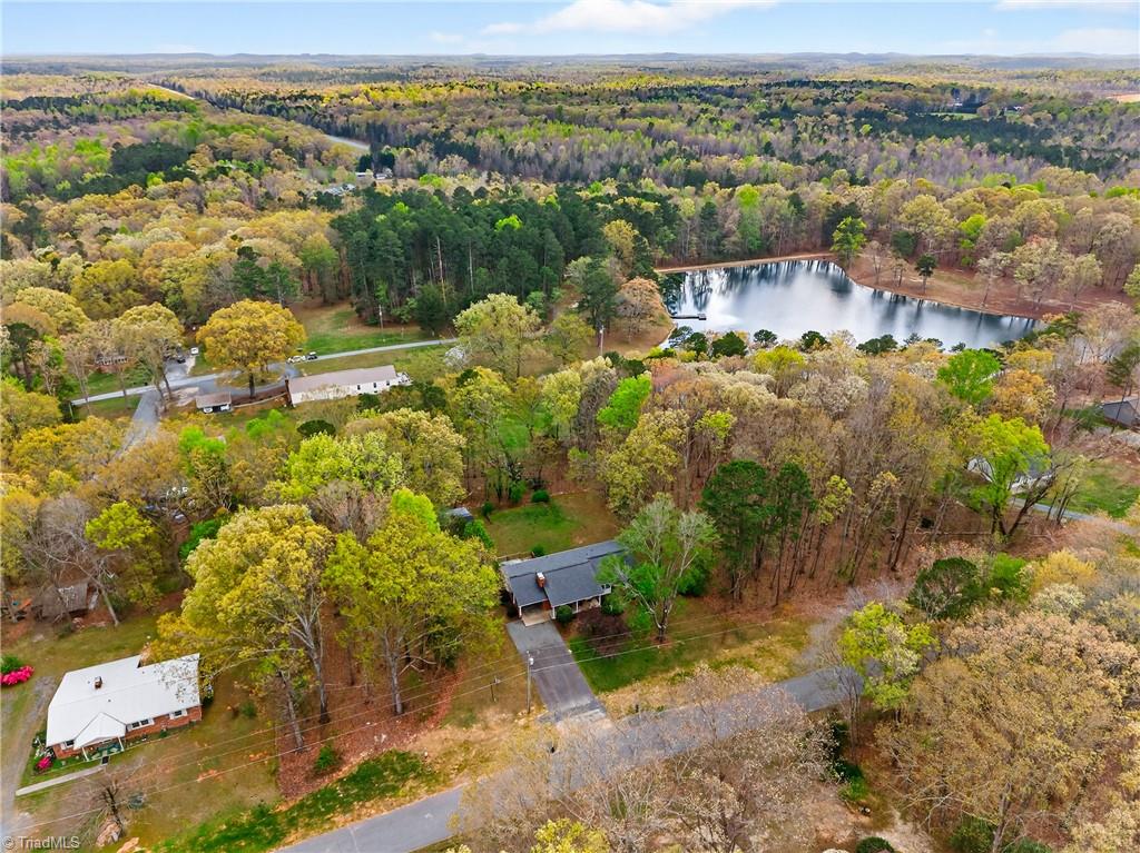 175 Vancroft Street Asheboro, NC 27205 - Photo 3 of 40