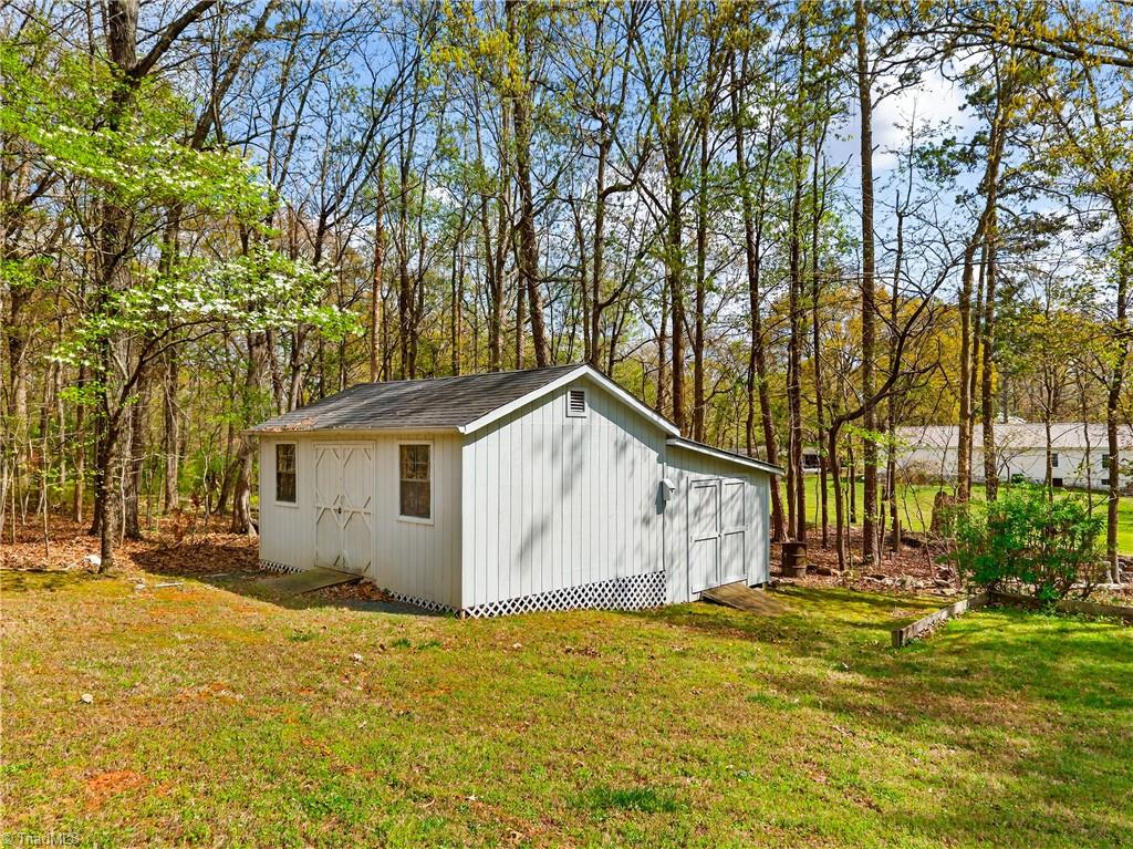 175 Vancroft Street Asheboro, NC 27205 - Photo 4 of 40
