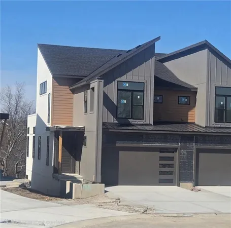 $639,000 | 9311 Aminda Street, Lenexa, KS 66227