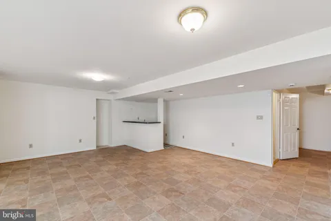 an empty room with window