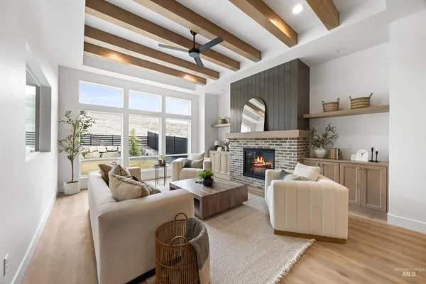 $1,149,500 | 294 North Hunter Crk Avenue, Eagle, ID 83616