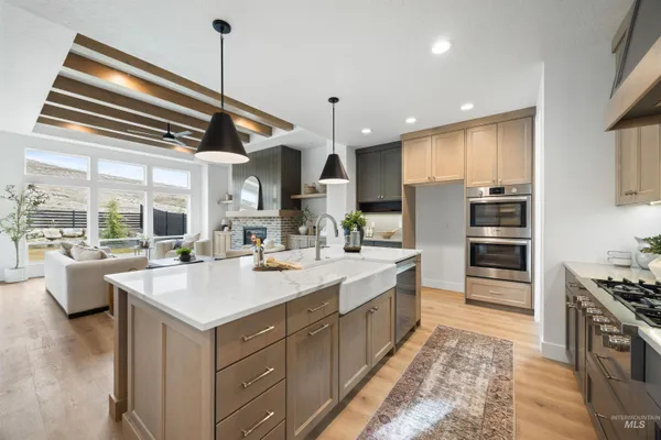 $1,149,500 | 294 North Hunter Crk Avenue, Eagle, ID 83616