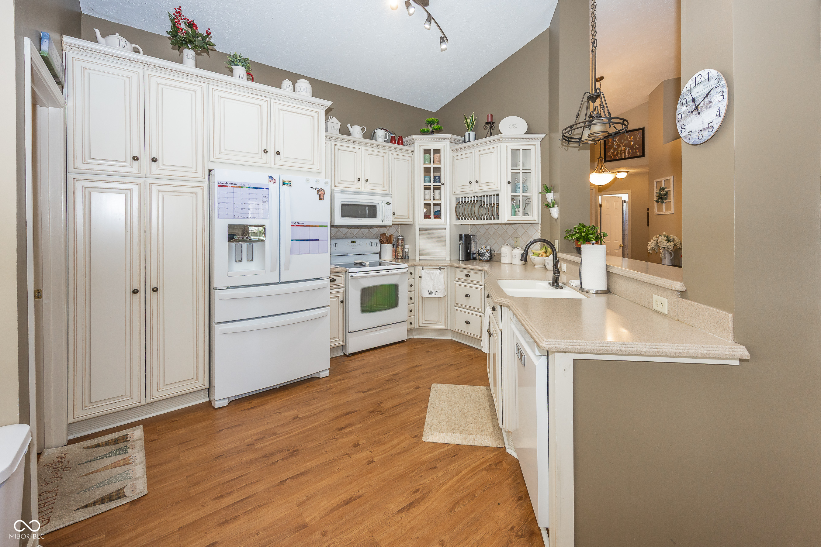 6011 Timberland Way Indianapolis, IN 46221 - Photo 10 of 26