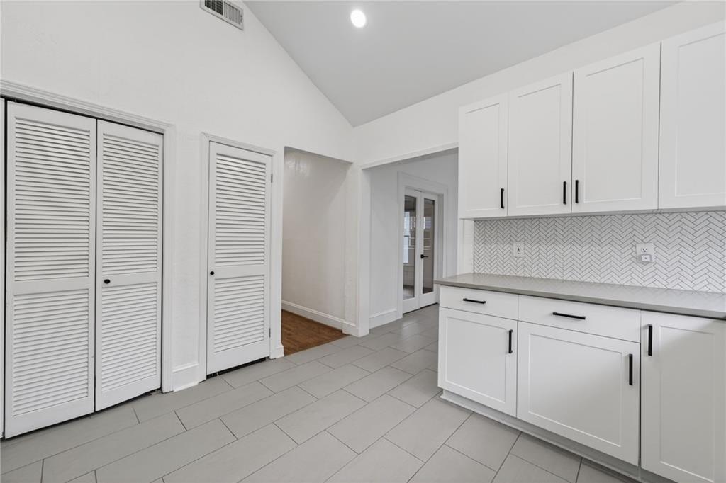 827 Virgil Street Northeast Atlanta, GA 30307 - Photo 6 of 20