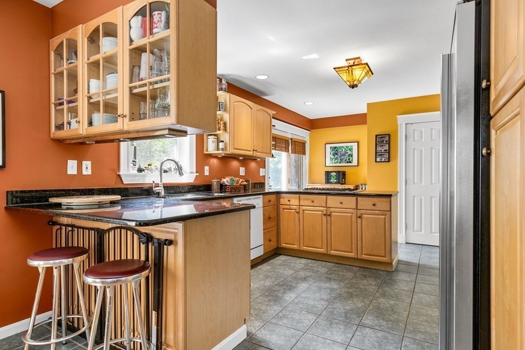 32 Bateswell Road Boston, MA 02124 - Photo 12 of 42 Gallery Image 12
