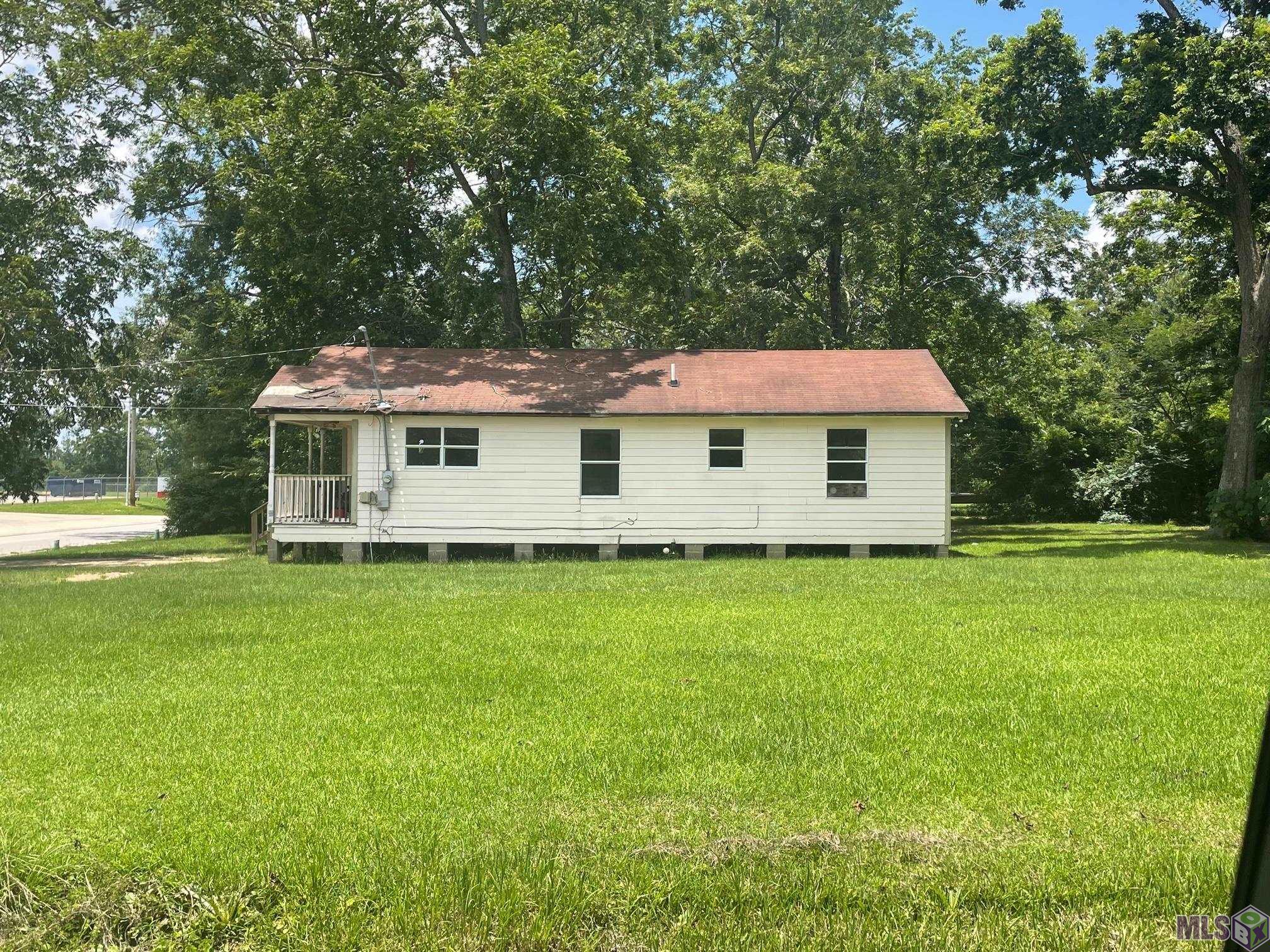 1567 Groom Road Baker, LA 70714 - Photo 1 of 13