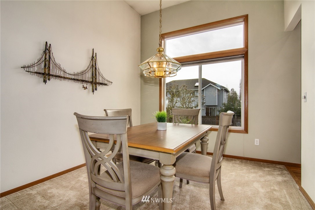 4619 Northeast 21st Place Renton, WA 98059 - Photo 6 of 28 Gallery Image 6