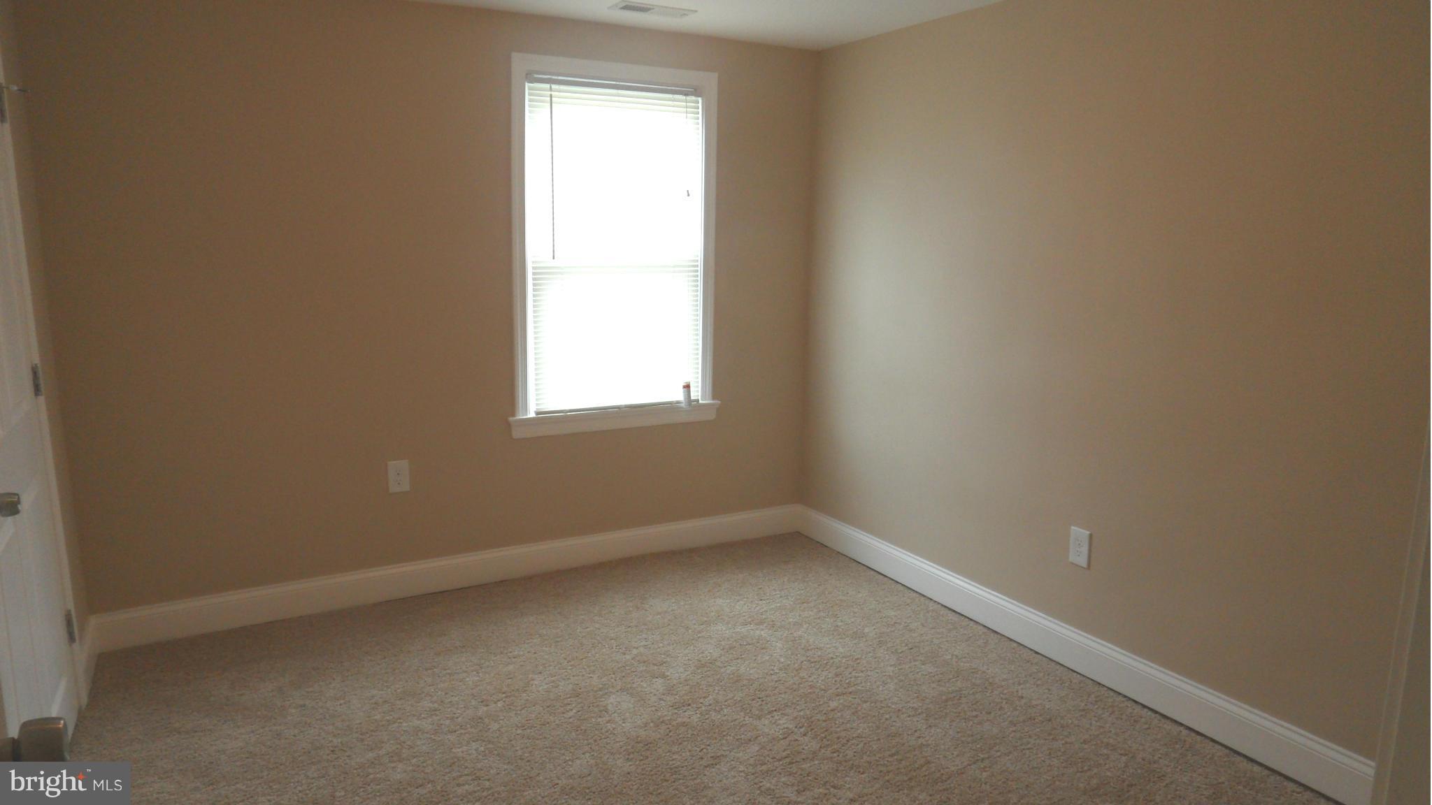 3627 Florida Road Baltimore, MD 21244 - Photo 22 of 30 Bedroom