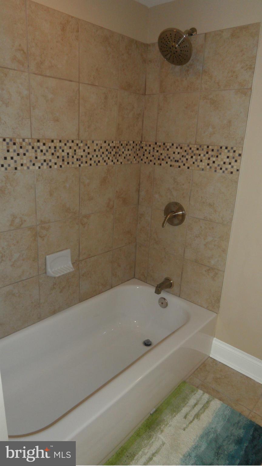 3627 Florida Road Baltimore, MD 21244 - Photo 27 of 30 Bath
