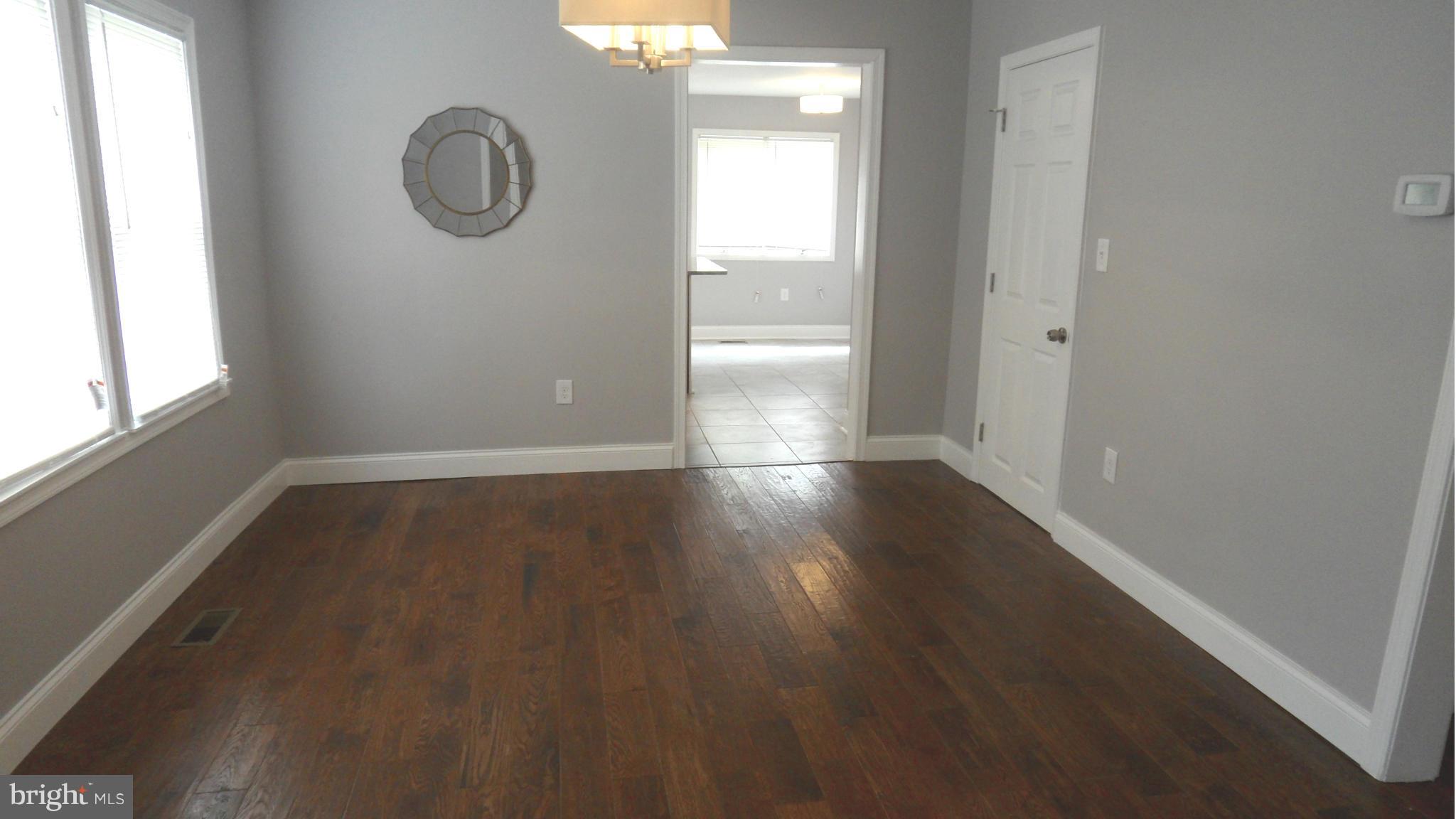 3627 Florida Road Baltimore, MD 21244 - Photo 8 of 30 Dining Room