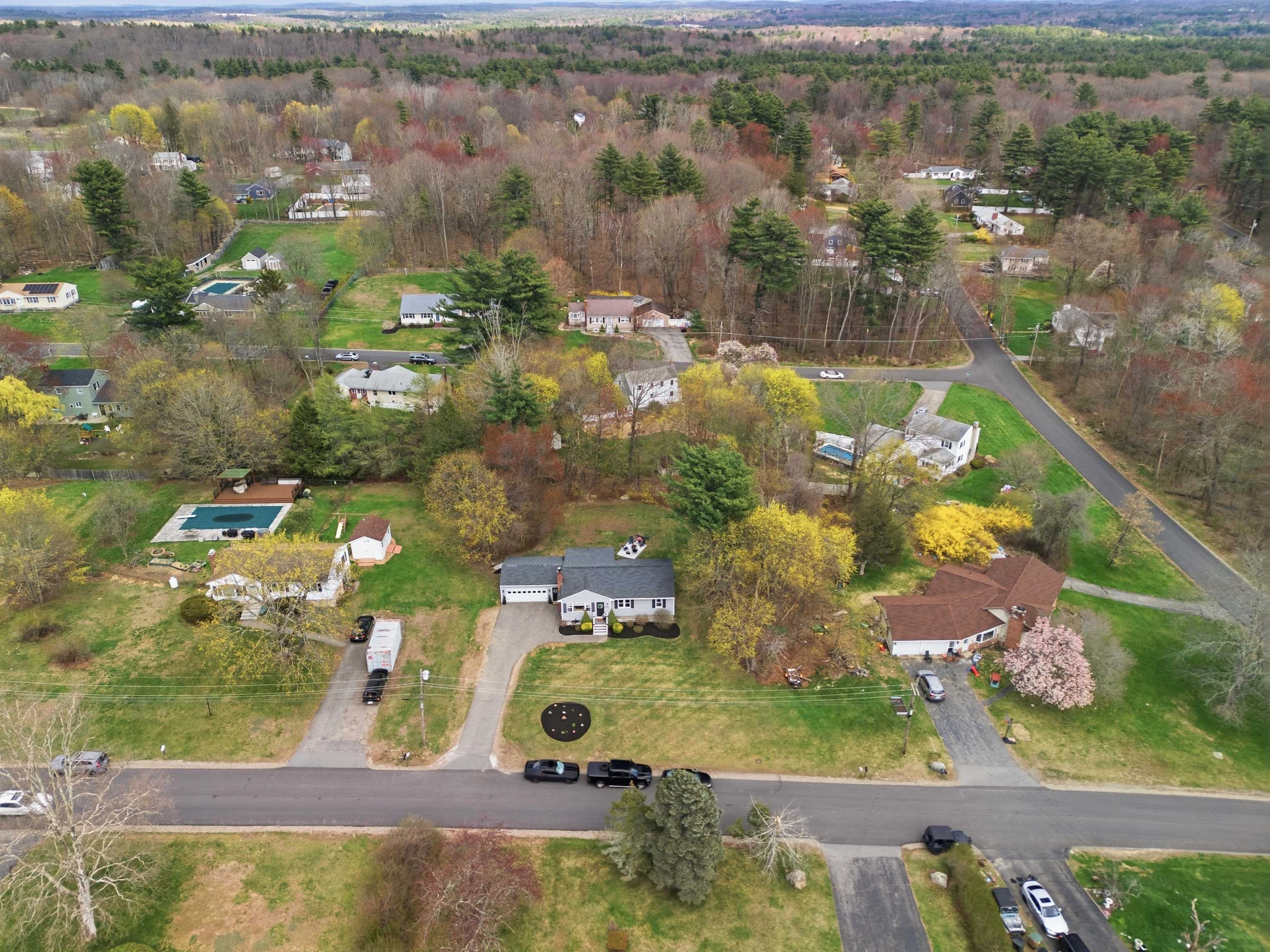 9 Scottsdale Road Atkinson, NH 03811 - Photo 35 of 41