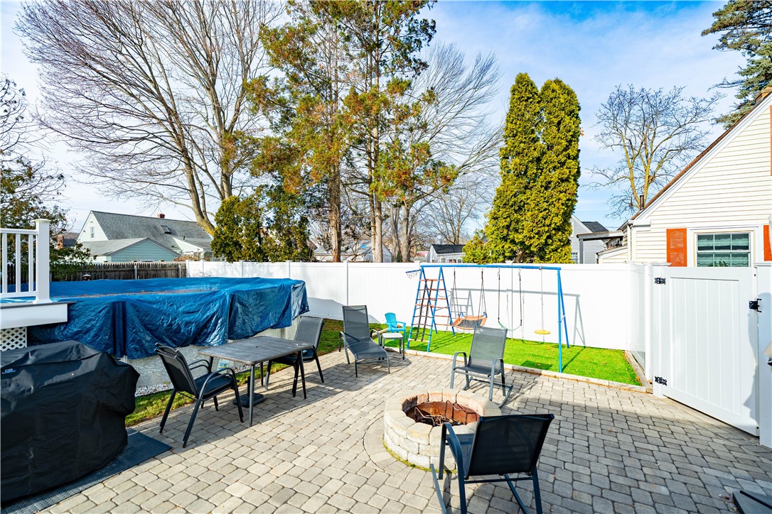 38 Bridgton Road Cranston, RI 02910 - Photo 33 of 46