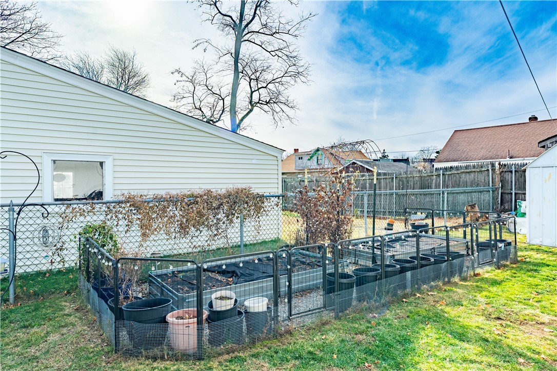 38 Bridgton Road Cranston, RI 02910 - Photo 35 of 46