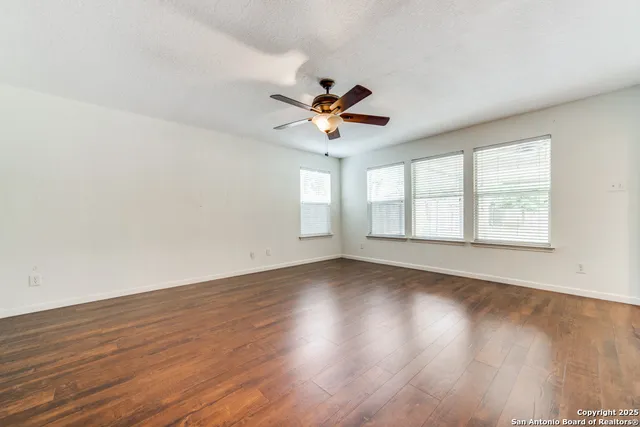 $2,295 | 10811 Marot Field, Helotes, TX 78023