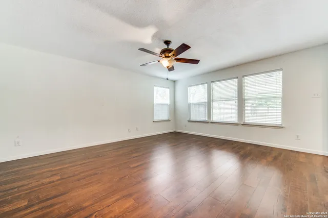 $2,295 | 10811 Marot Field, Helotes, TX 78023