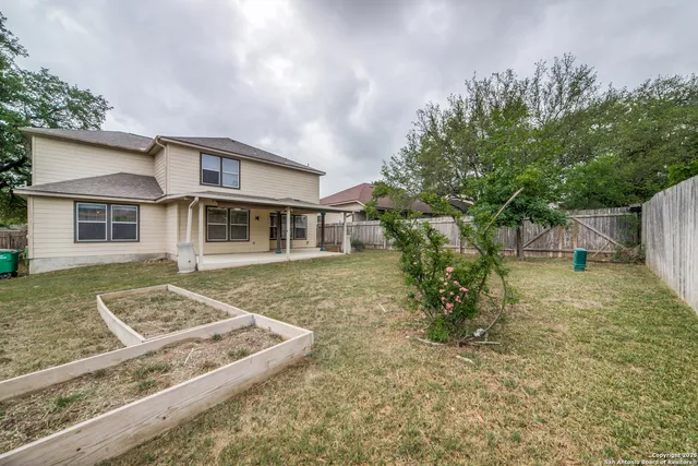 $2,295 | 10811 Marot Field, Helotes, TX 78023