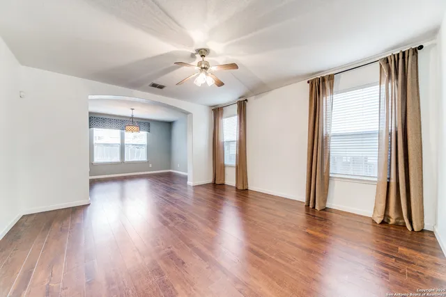 $2,295 | 10811 Marot Field, Helotes, TX 78023