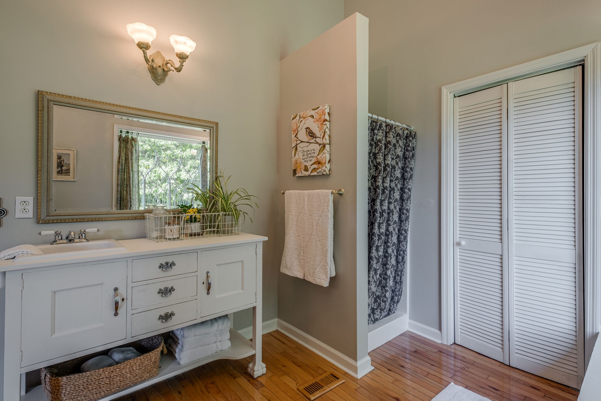 2540 Thompson Road Murfreesboro, TN 37128 - Photo 22 of 48 a bathroom with a double vanity sink and a mirror