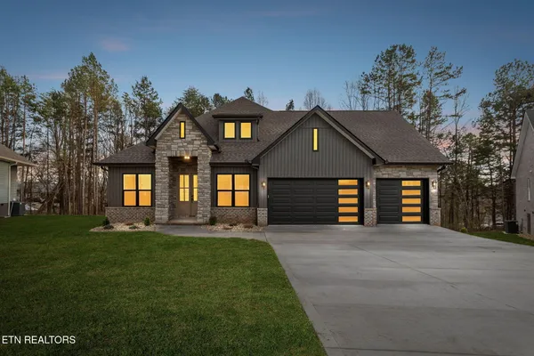 $699,000 | 124 Utsesti Way, Loudon, TN 37774