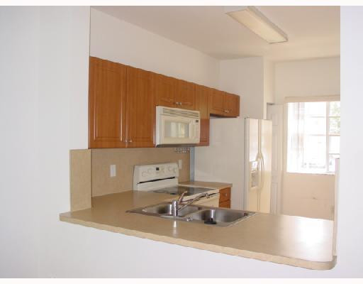 5920 Riverside Avenue, Unit 5920 Tamarac, FL 33321 - Photo 5 of 9 Kitchen