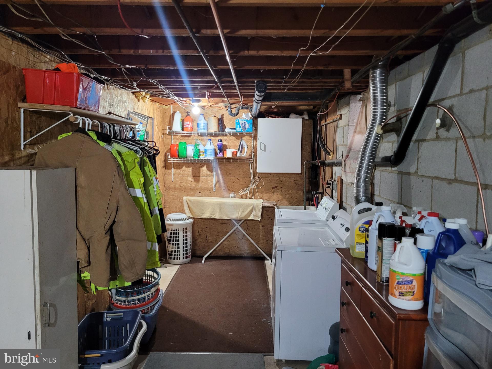 8106 Hog Neck Road Pasadena, MD 21122 - Photo 19 of 21 Laundry Room