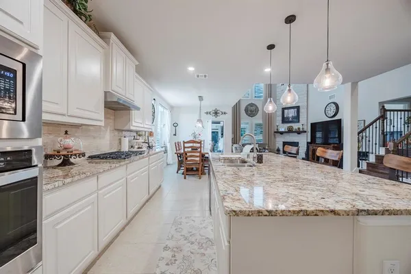 $575,000 | 2828 Dancing Flame Drive, Denton, TX 76201