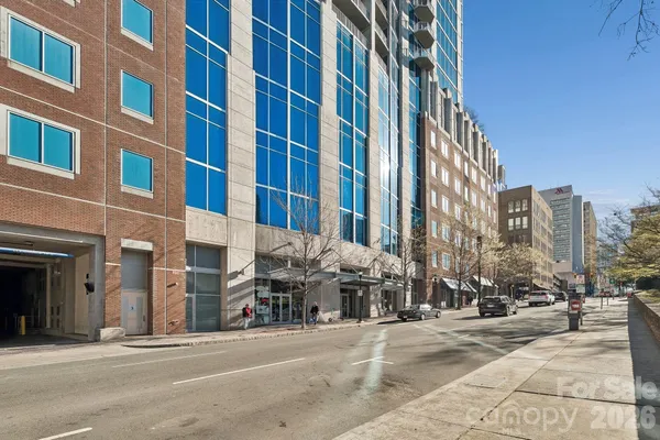 $345,000 | 210 North Church Street, Unit 2708, Charlotte, NC 28202