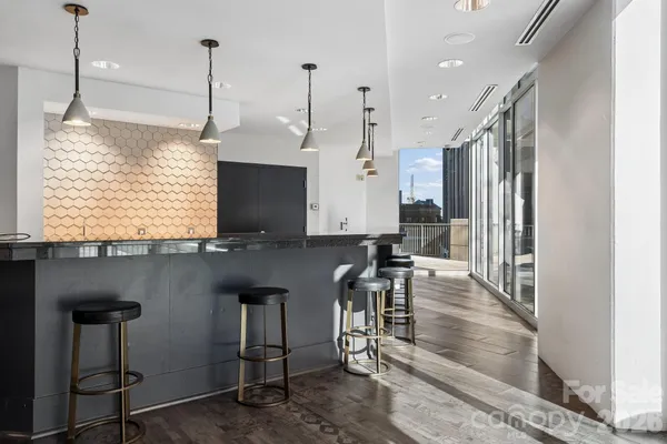 $345,000 | 210 North Church Street, Unit 2708, Charlotte, NC 28202