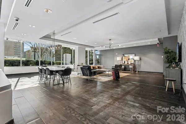 $345,000 | 210 North Church Street, Unit 2708, Charlotte, NC 28202