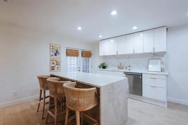 $1,600 | 5916 Birchbrook Drive, Unit 228, Dallas, TX 75206