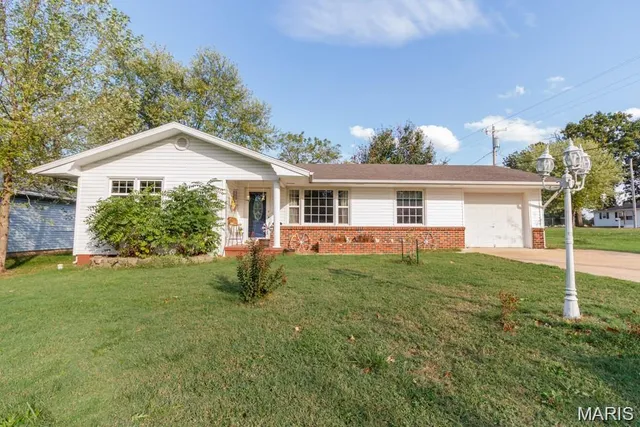 $159,900 | 116 Smith Road, Lebanon, MO 65536